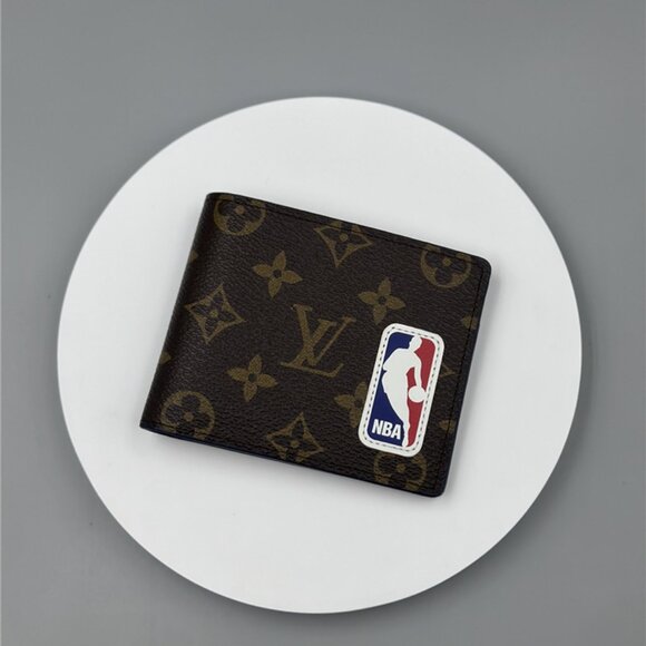 Louis Vuitton x NBA Wallet - Picture 1 of 8